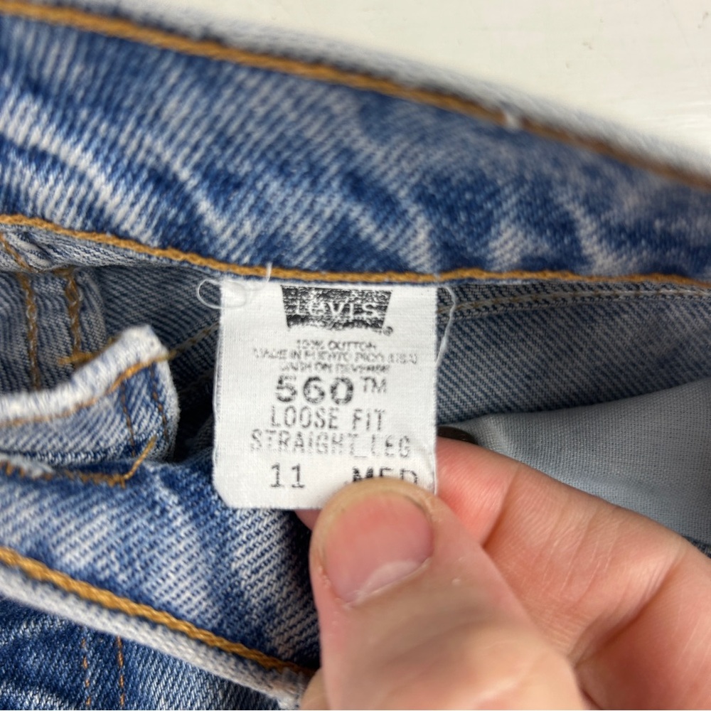 VTG Levis Jeans Womens 11 X 28 Blue 560 Relaxed Straight Leg 90s High Rise Denim - Picture 5 of 8
